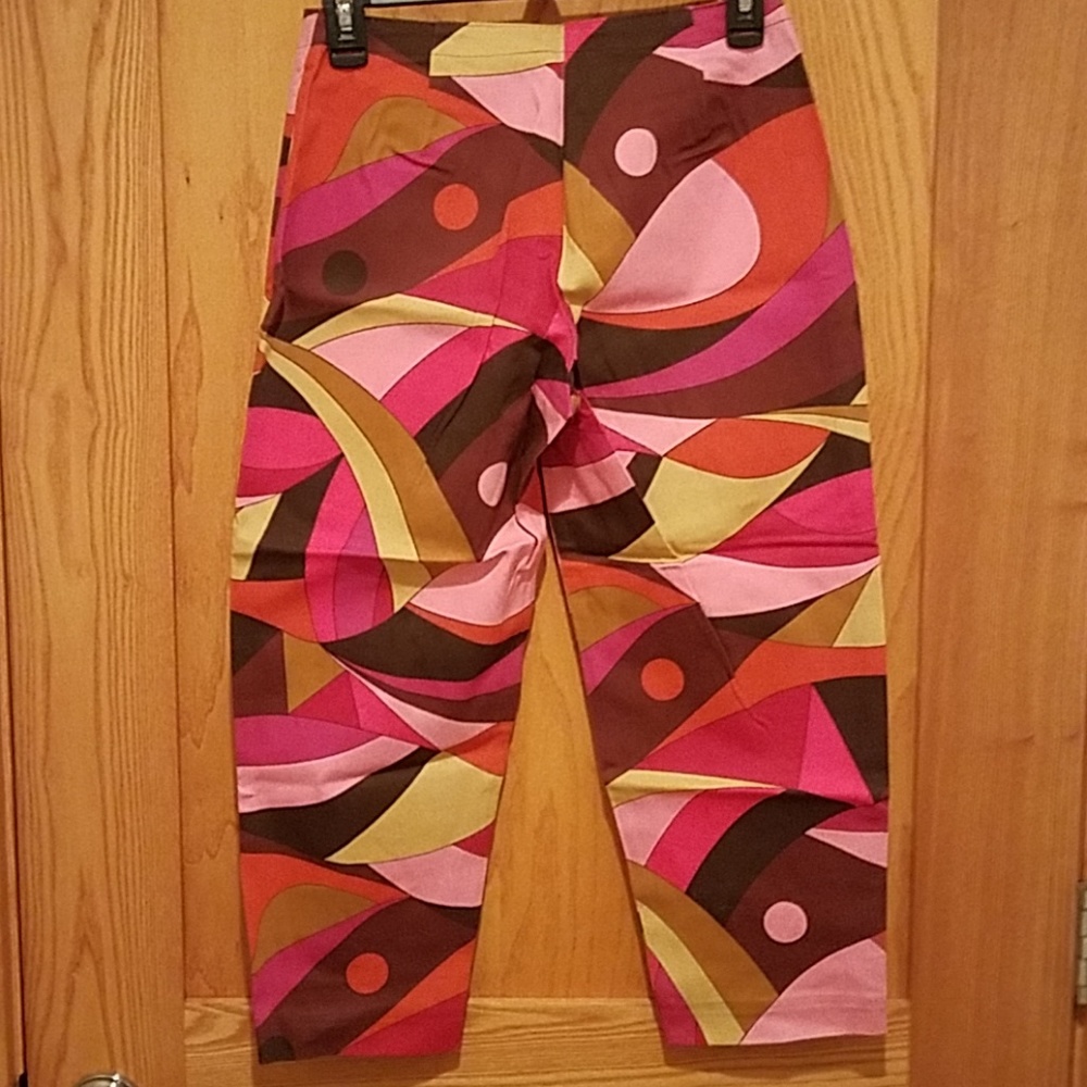 Capri Pants New - Picture 3 of 4